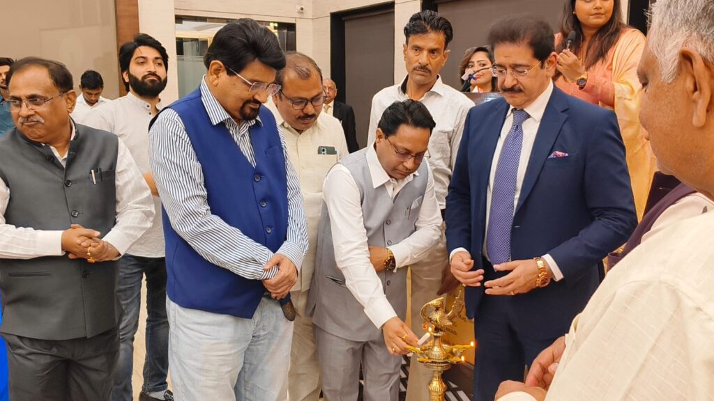वर्तमान युग का विभिन्न क्षेत्रों के योद्धाओं को राष्ट्रीय गौरव सम्मान 25 से सम्मानित करना सुनहरे भविष्य की झलक: स्वामी दीपांकर